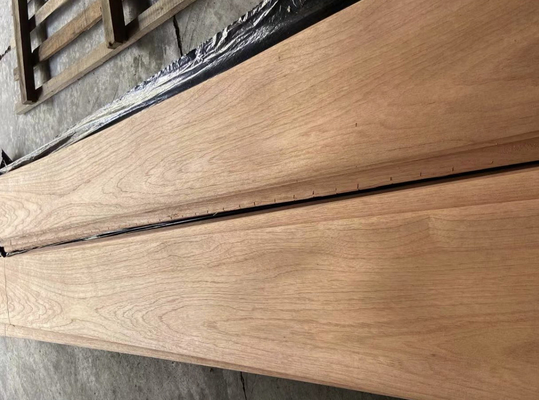 8-40 cm de largeur Veneer en bois naturel de cèdre espagnol pour produits à découpe rotative