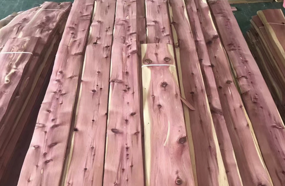 Aromatique Cedar rouge Faisceau de bois naturel Épaisseur 50C Pour les meubles et les armoires