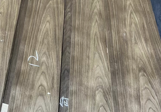 0.5mm Veneur de chêne fumé de qualité A/B/C pour la décoration intérieure